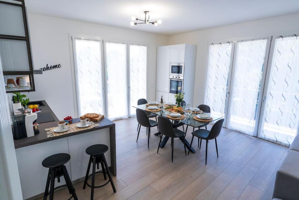 Rossini Home Pesaro Vicino Al Teatro Rossini By Yohome Bagian luar foto